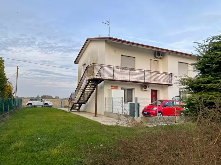 Immagine 19 di Casa bifamiliare in vendita  a Campolongo Maggiore