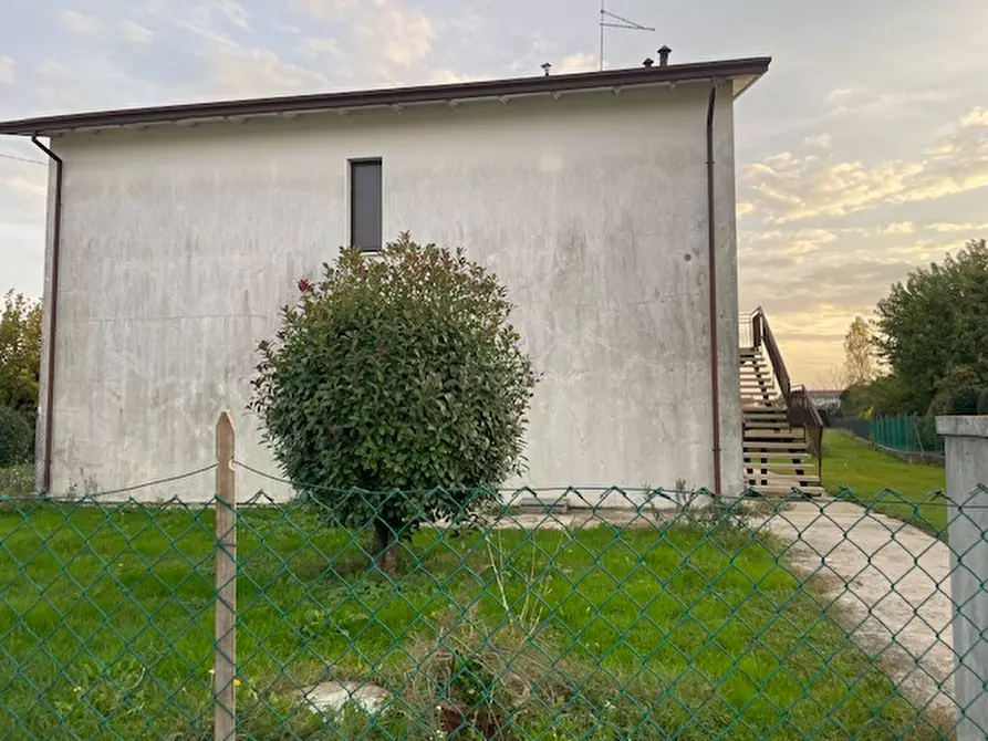 Immagine 21 di Casa bifamiliare in vendita  a Campolongo Maggiore