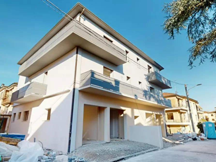 Immagine 2 di Appartamento in vendita  in Via Valle 35 a Vicenza