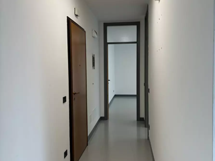 Immagine 12 di Ufficio in affitto  in via del santo a Limena