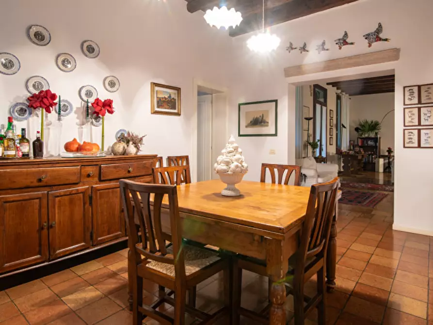 Immagine 10 di Casa bifamiliare in vendita  a Due Carrare