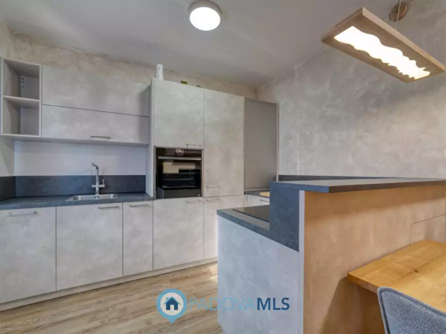 Immagine 19 di Attico in vendita  in Via Antonio Canova a Noventa Padovana