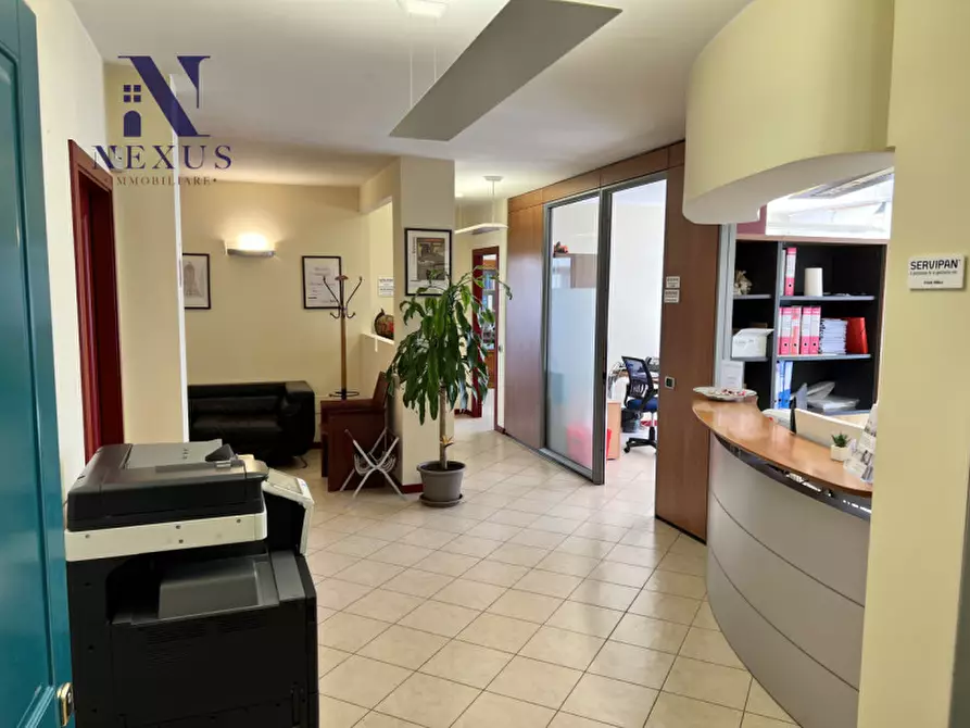 Immagine 1 di Ufficio in affitto  in Via Roma a Fano