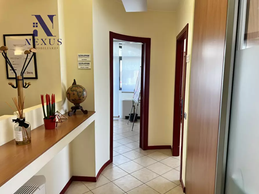 Immagine 6 di Ufficio in affitto  in Via Roma a Fano