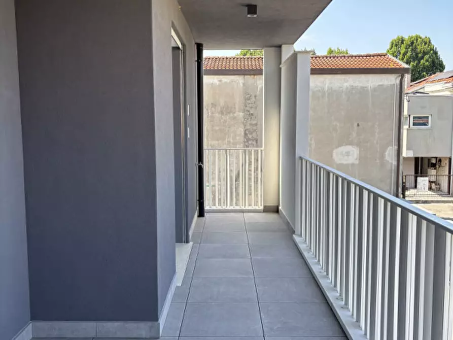 Immagine 2 di Appartamento in vendita  in comino a Padova