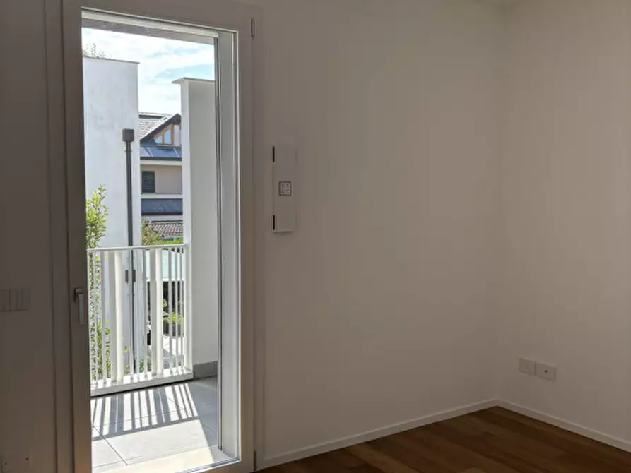Immagine 17 di Appartamento in vendita  in comino a Padova