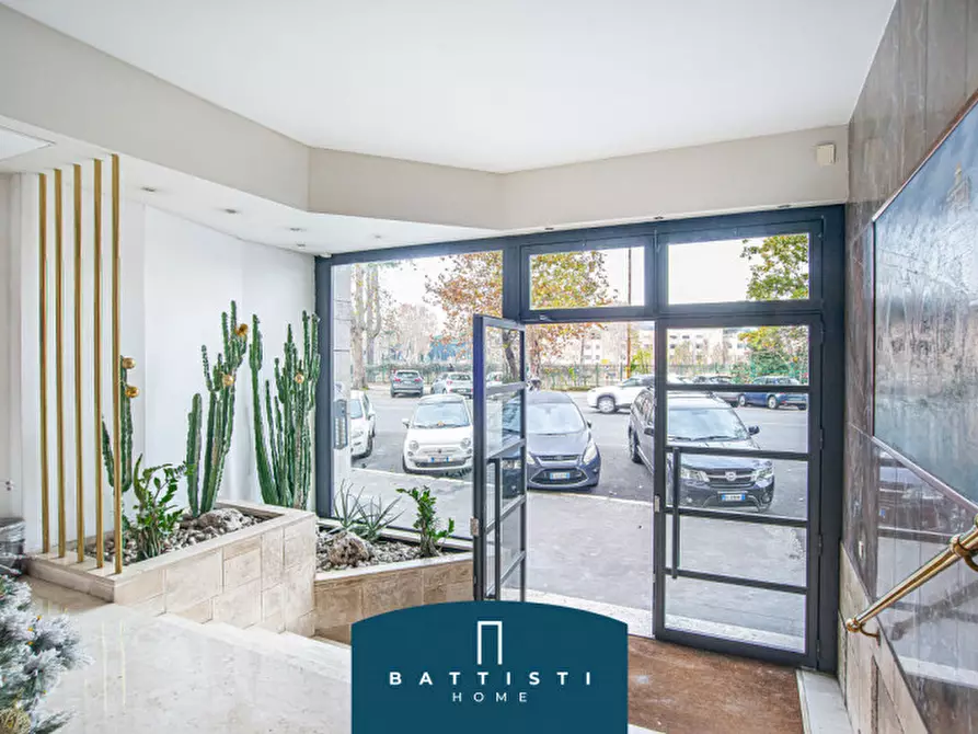 Immagine 22 di Appartamento in affitto  in Lungotevere Grande Ammiraglio Thaon di Revel a Roma