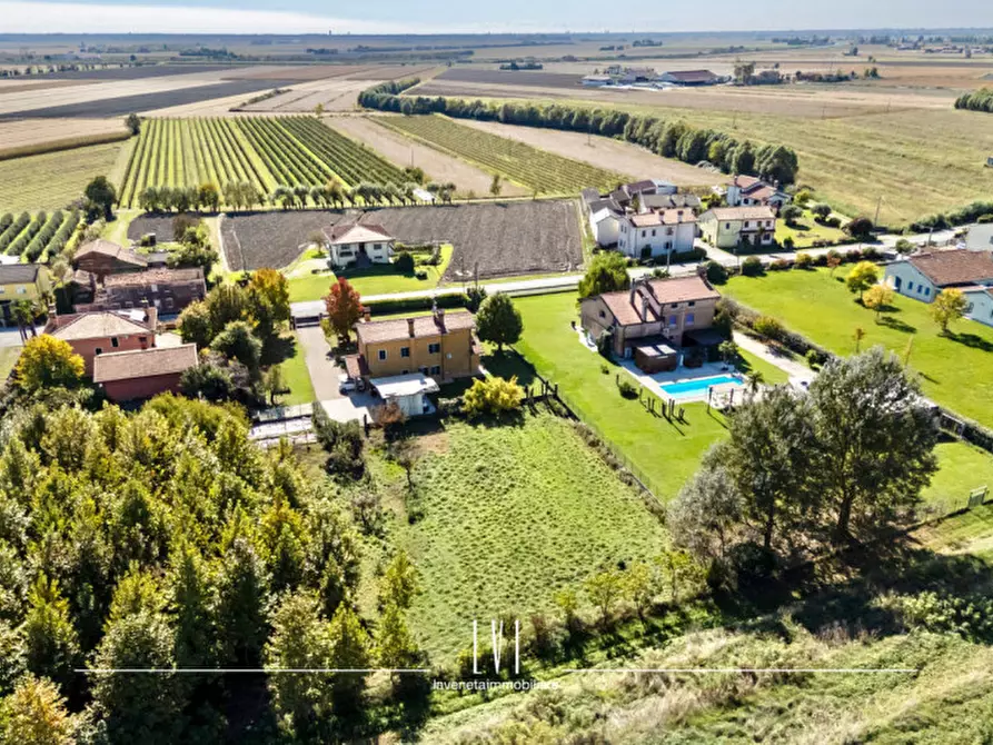 Immagine 4 di Villa in vendita  in Via Località Sant'Elena 33 a Torre Di Mosto