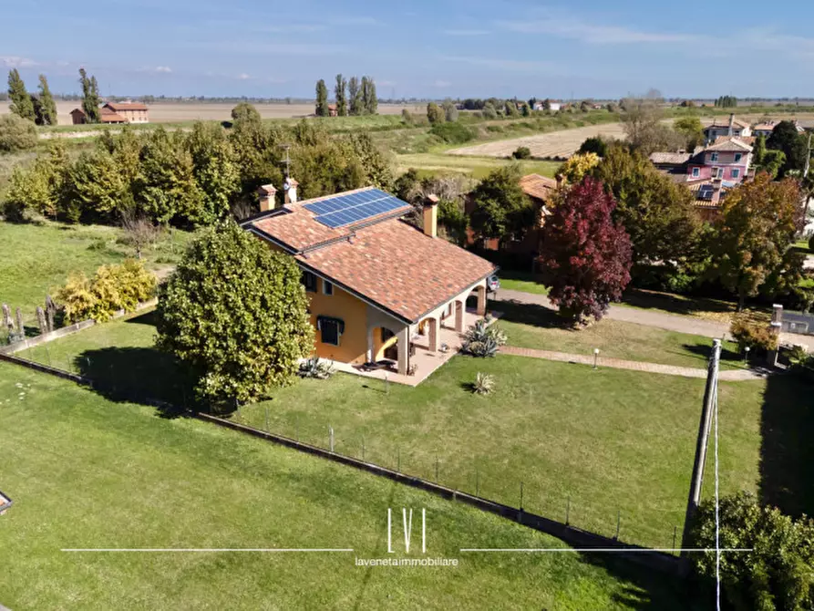 Immagine 7 di Villa in vendita  in Via Località Sant'Elena 33 a Torre Di Mosto