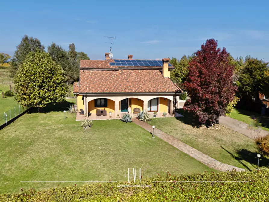 Immagine 9 di Villa in vendita  in Via Località Sant'Elena 33 a Torre Di Mosto