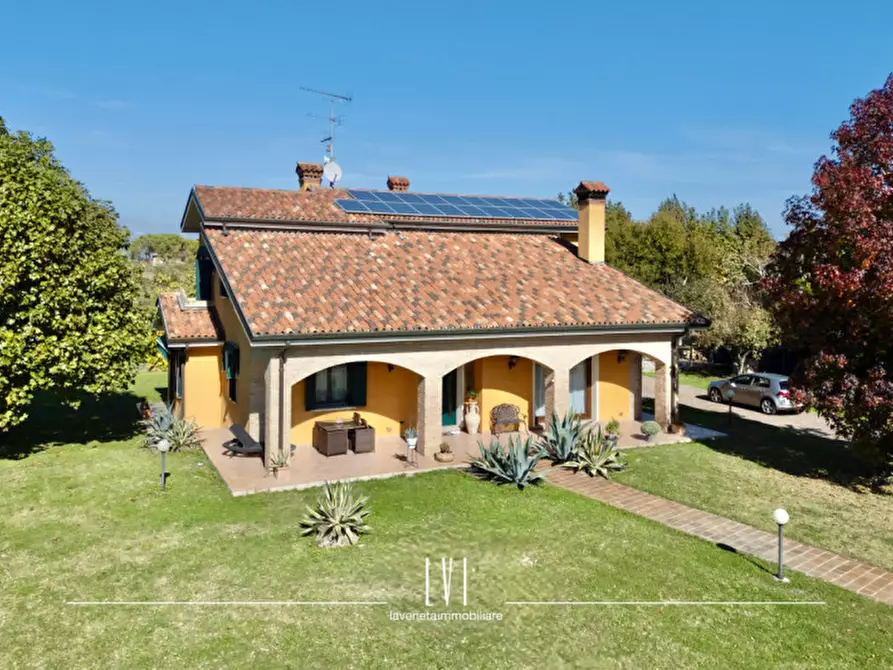 Immagine 10 di Villa in vendita  in Via Località Sant'Elena 33 a Torre Di Mosto