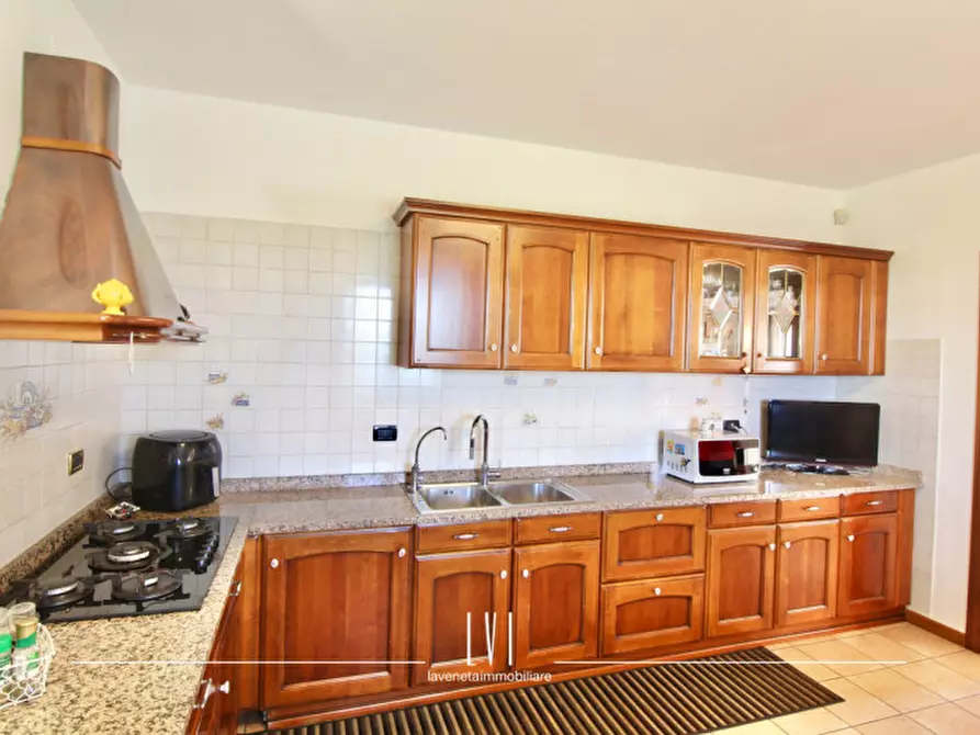 Immagine 22 di Villa in vendita  in Via Località Sant'Elena 33 a Torre Di Mosto