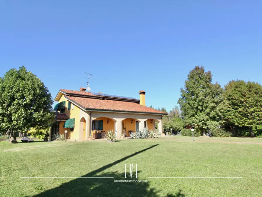 Immagine 42 di Villa in vendita  in Via Località Sant'Elena 33 a Torre Di Mosto