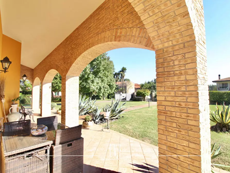 Immagine 50 di Villa in vendita  in Via Località Sant'Elena 33 a Torre Di Mosto