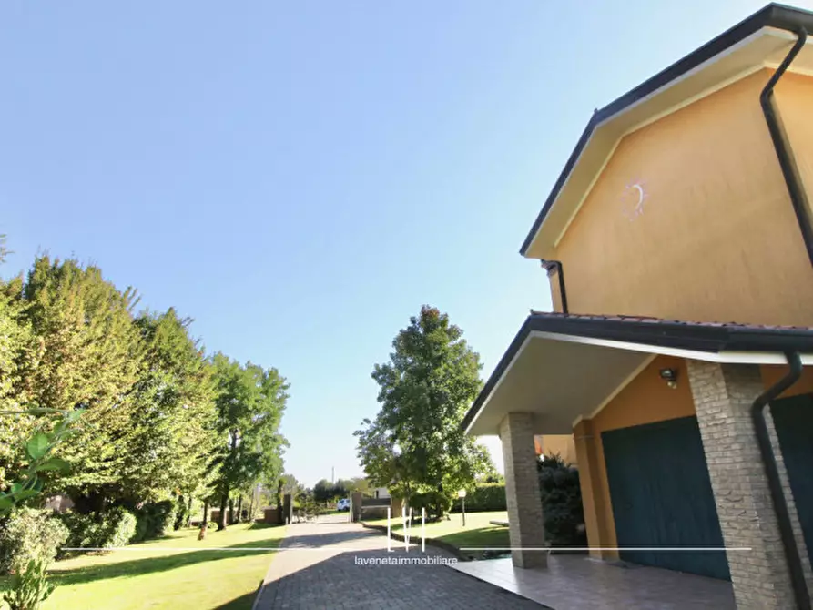 Immagine 52 di Villa in vendita  in Via Località Sant'Elena 33 a Torre Di Mosto