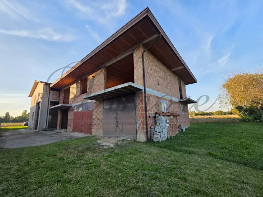 Immagine 1 di Rustico / casale in vendita  in VIA MARIUTTO a Mirano