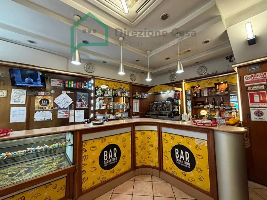 Immagine 9 di Attività commerciale in vendita  in corso garibaldi, 79 a Napoli