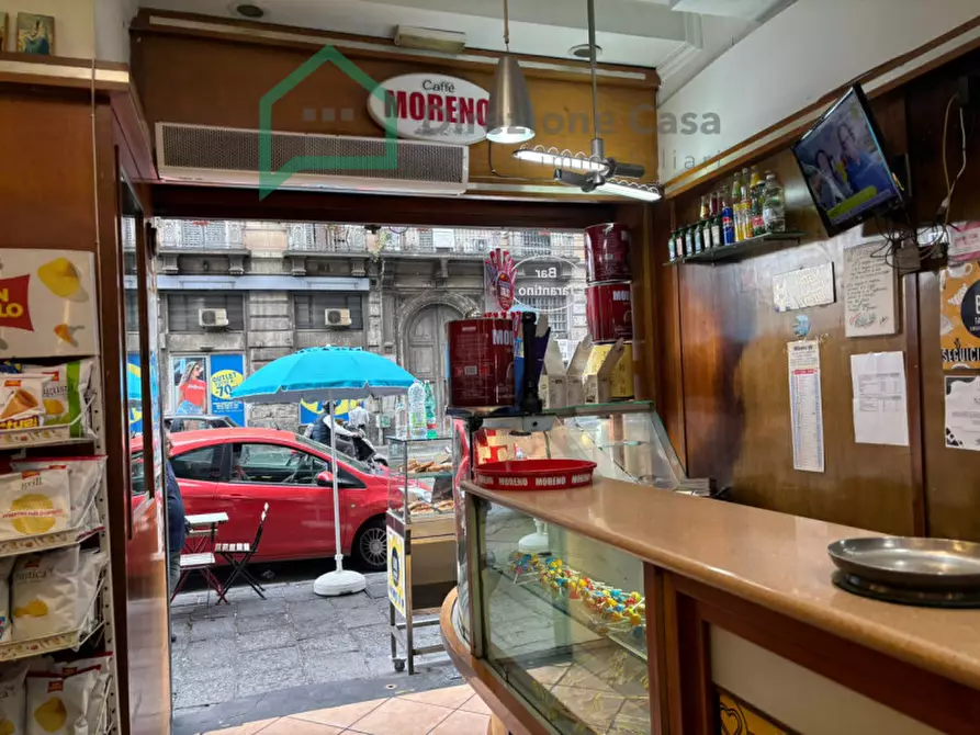 Immagine 14 di Attività commerciale in vendita  in corso garibaldi, 79 a Napoli