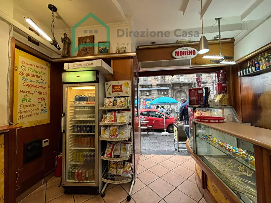 Immagine 18 di Attività commerciale in vendita  in corso garibaldi, 79 a Napoli