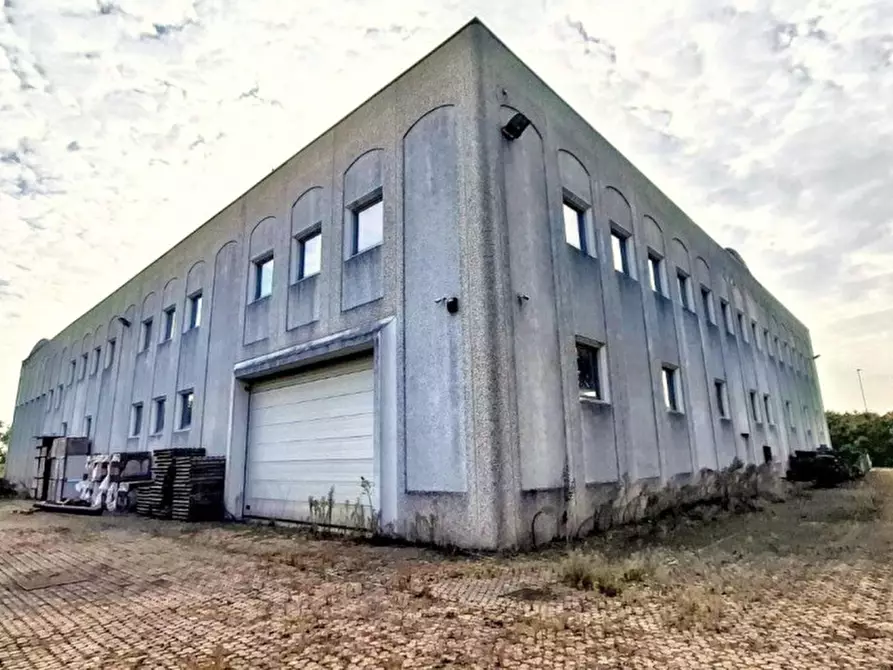 Immagine 4 di Capannone industriale in vendita  in Via Alessandro Volta, 2, 26020 Cappella Cantone CR, Italia a Cappella Cantone