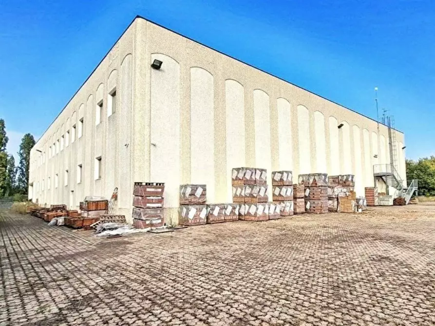 Immagine 12 di Capannone industriale in vendita  in Via Alessandro Volta, 2, 26020 Cappella Cantone CR, Italia a Cappella Cantone