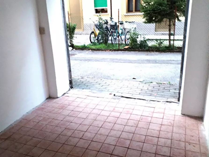 Immagine 2 di Garage in vendita  a Venezia