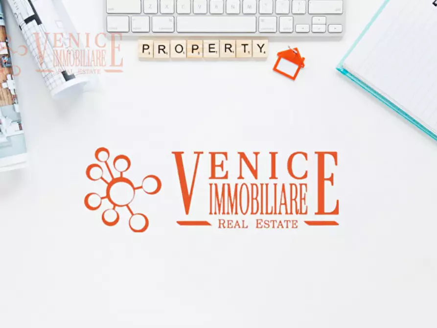 Immagine 3 di Garage in vendita  a Venezia