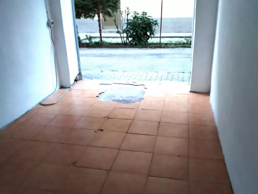 Immagine 4 di Magazzino in vendita  a Venezia