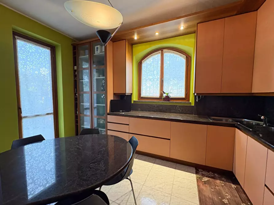 Immagine 13 di Villa in vendita  in Via Pessina 31 a Biassono