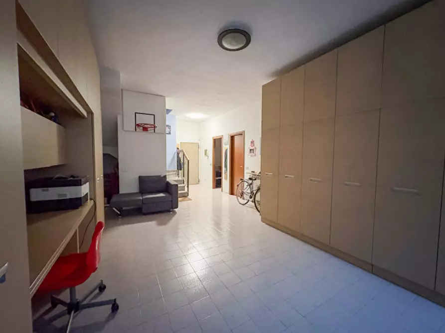 Immagine 28 di Villa in vendita  in Via Pessina 31 a Biassono