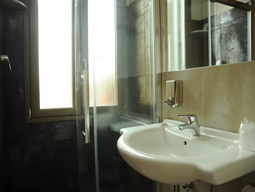 Immagine 19 di Appartamento in affitto  in PIAZZALE DI PORTA AL PRATO a Firenze