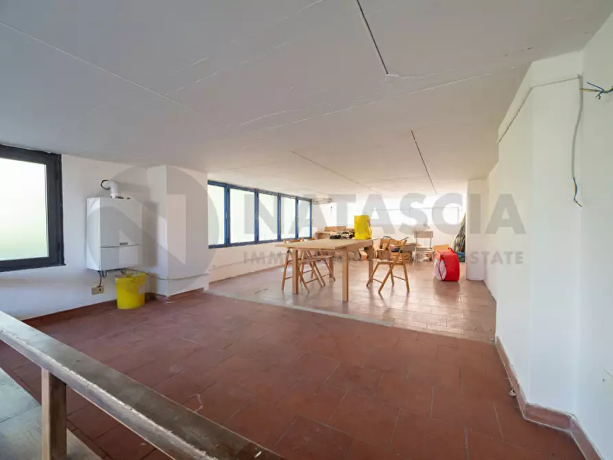 Immagine 18 di Laboratorio in vendita  a Rufina