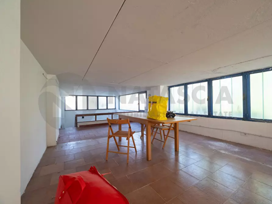 Immagine 19 di Laboratorio in vendita  a Rufina