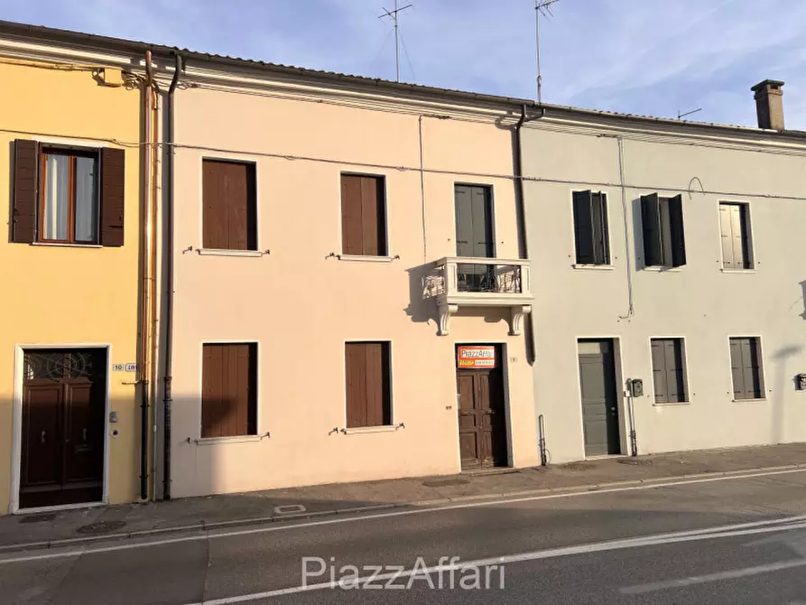 Immagine 1 di Palazzo in vendita  in Piove di Sacco a Piove Di Sacco