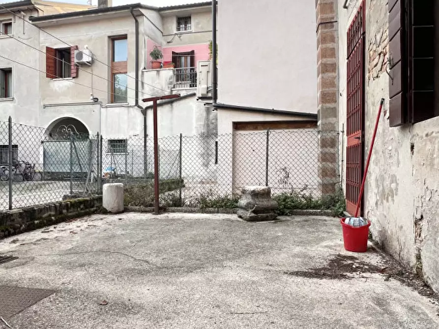 Immagine 11 di Palazzo in vendita  in Piove di Sacco a Piove Di Sacco