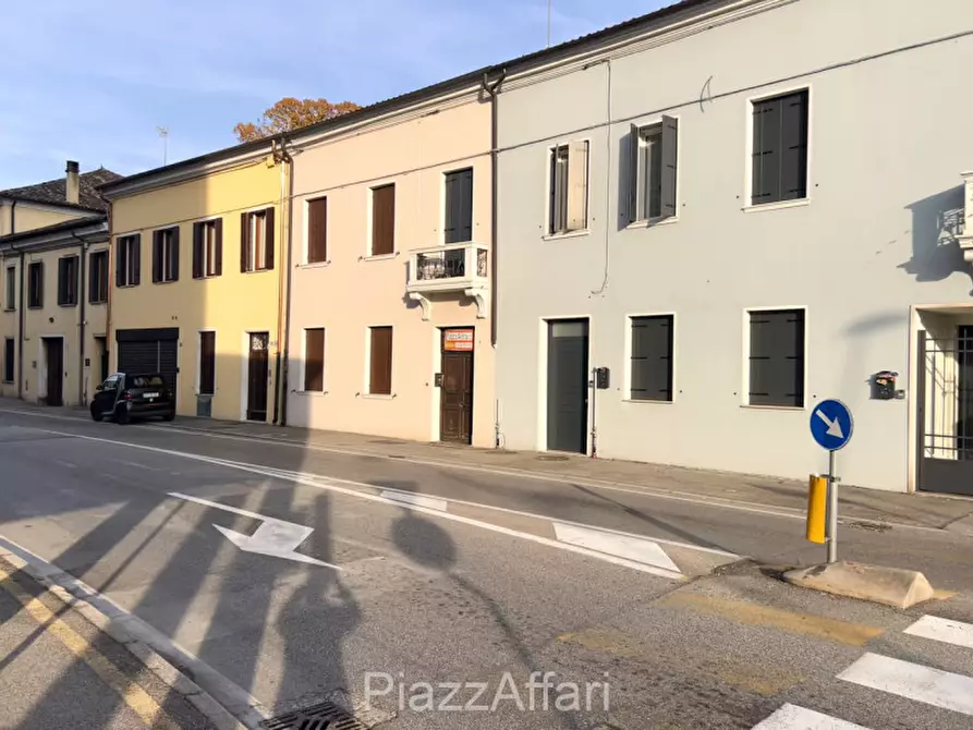 Immagine 13 di Palazzo in vendita  in Piove di Sacco a Piove Di Sacco