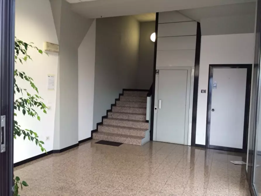 Immagine 11 di Ufficio in vendita  in Via Vigonovese a Padova