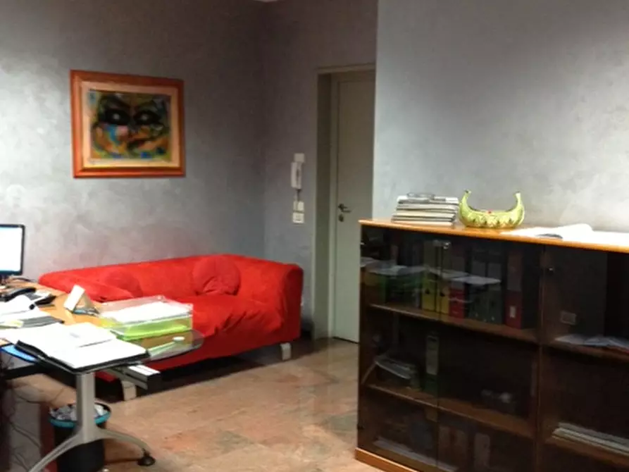Immagine 14 di Ufficio in vendita  in Via Vigonovese a Padova