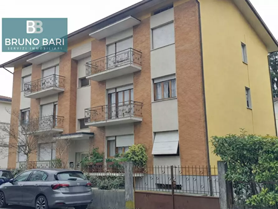 Immagine 1 di Appartamento in vendita  a Pordenone