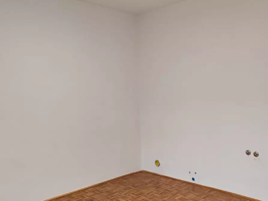 Immagine 10 di Appartamento in vendita  a Pordenone