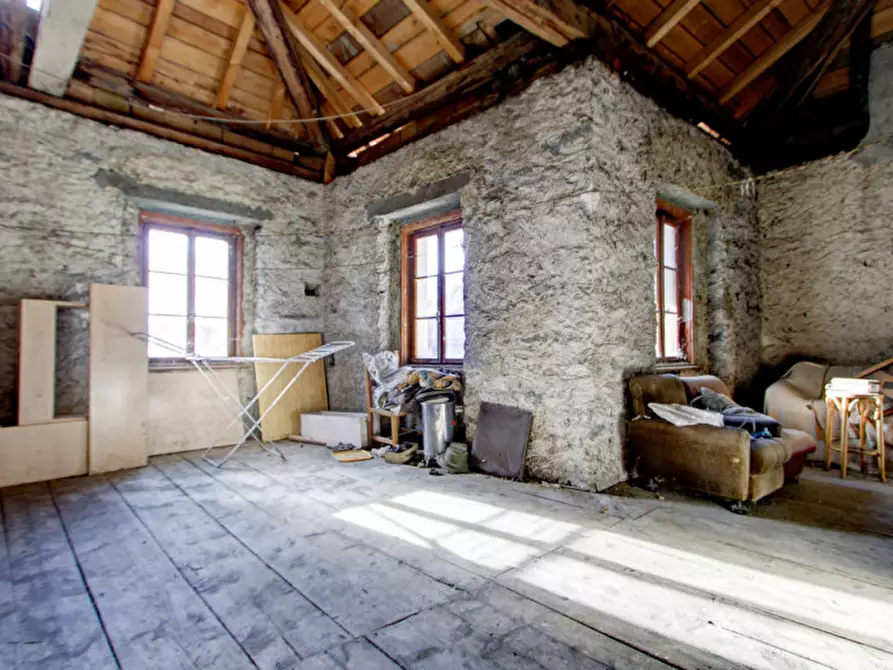 Immagine 10 di Appartamento in vendita  in Via del Dòs dei Còle a Porte Di Rendena