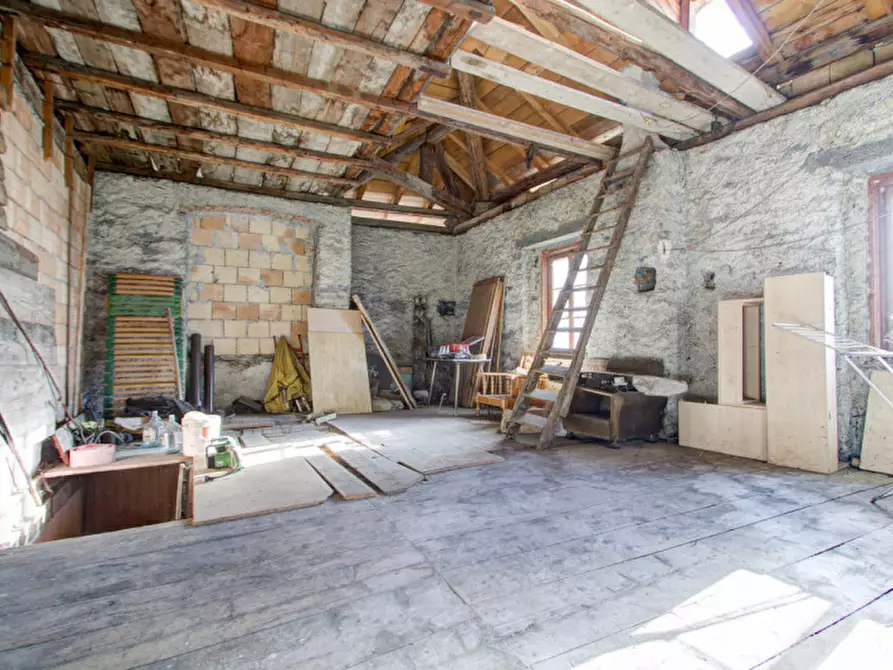 Immagine 11 di Appartamento in vendita  in Via del Dòs dei Còle a Porte Di Rendena