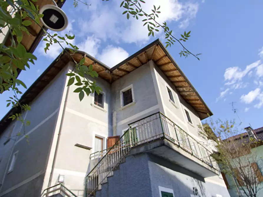 Immagine 14 di Appartamento in vendita  in Via del Dòs dei Còle a Porte Di Rendena