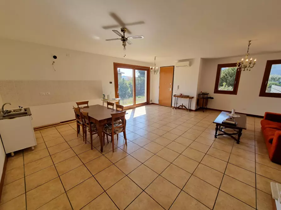 Immagine 5 di Casa bifamiliare in vendita  in via vo' di sotto a Vo