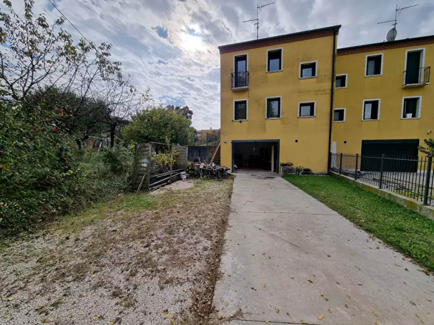 Immagine 36 di Casa bifamiliare in vendita  in via vo' di sotto a Vo