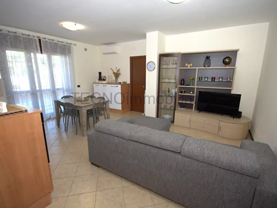 Immagine 4 di Appartamento in vendita  a Corciano