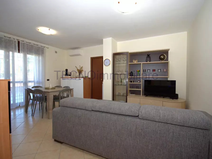 Immagine 5 di Appartamento in vendita  a Corciano