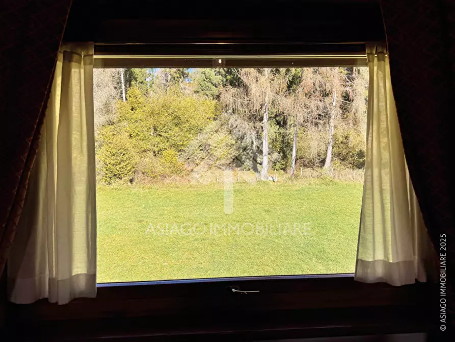 Immagine 15 di Attico in vendita  in Via Maggiore, 104 a Roana