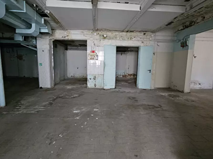 Immagine 11 di Appartamento in vendita  a Padova