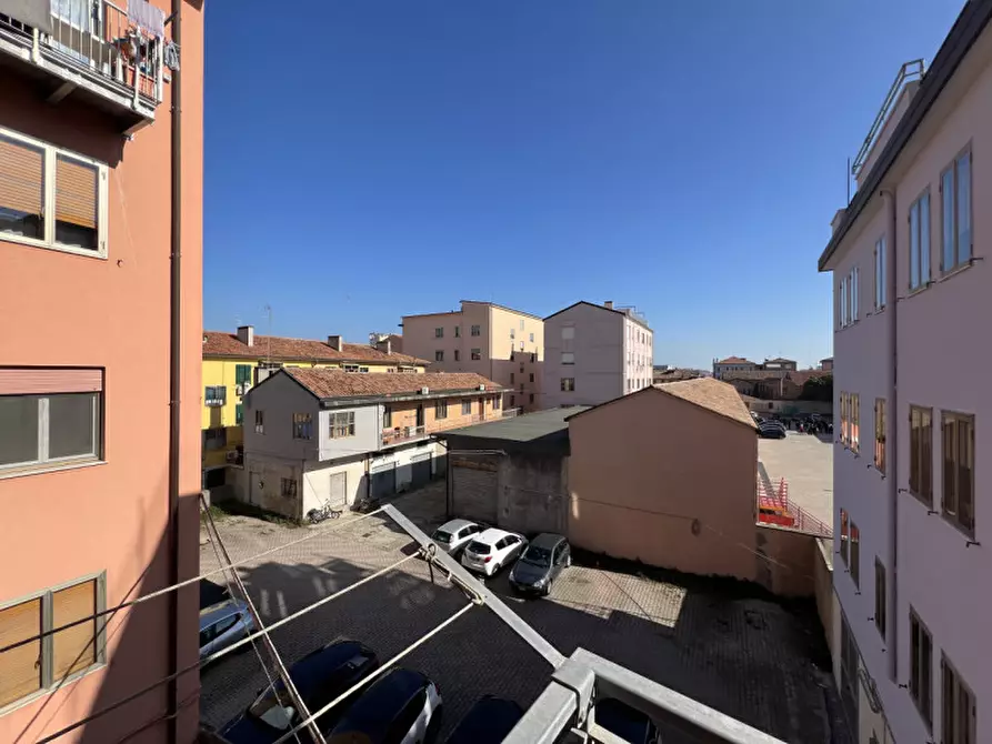 Immagine 2 di Appartamento in vendita  in Via della Repubblica a Chioggia